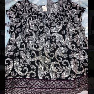 cute flowey womans top